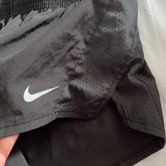 NIKE Dri-Fit Shorts size Small - Never Worn - Picture 2 of 4